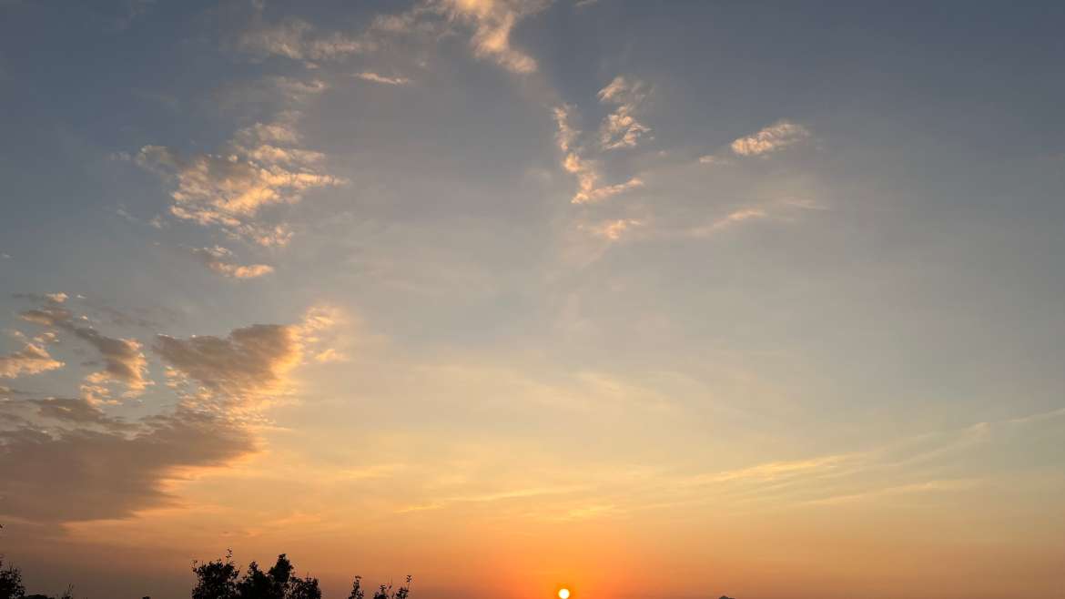 密涅瓦的貓頭鷹，總要等到黃昏降臨才起飛